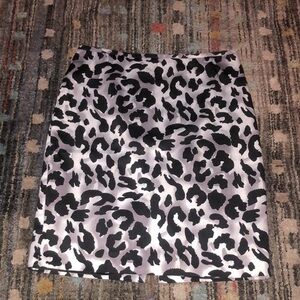 Cache Black, White & Gray Leopard Print Pencil Skirt
